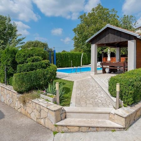 House Semy With Private Pool Villa Pazin Ngoại thất bức ảnh