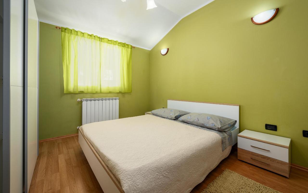 House Semy With Private Pool Villa Pazin Ngoại thất bức ảnh